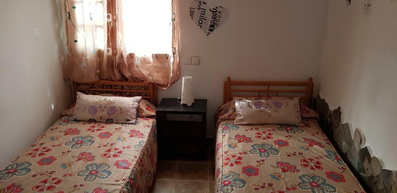 מספאלומס Pool & Wifi Free Shared Flat Private Room By Ocean Park מראה חיצוני תמונה