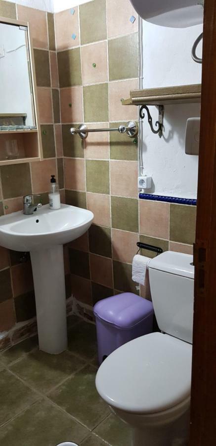 מספאלומס Pool & Wifi Free Shared Flat Private Room By Ocean Park מראה חיצוני תמונה
